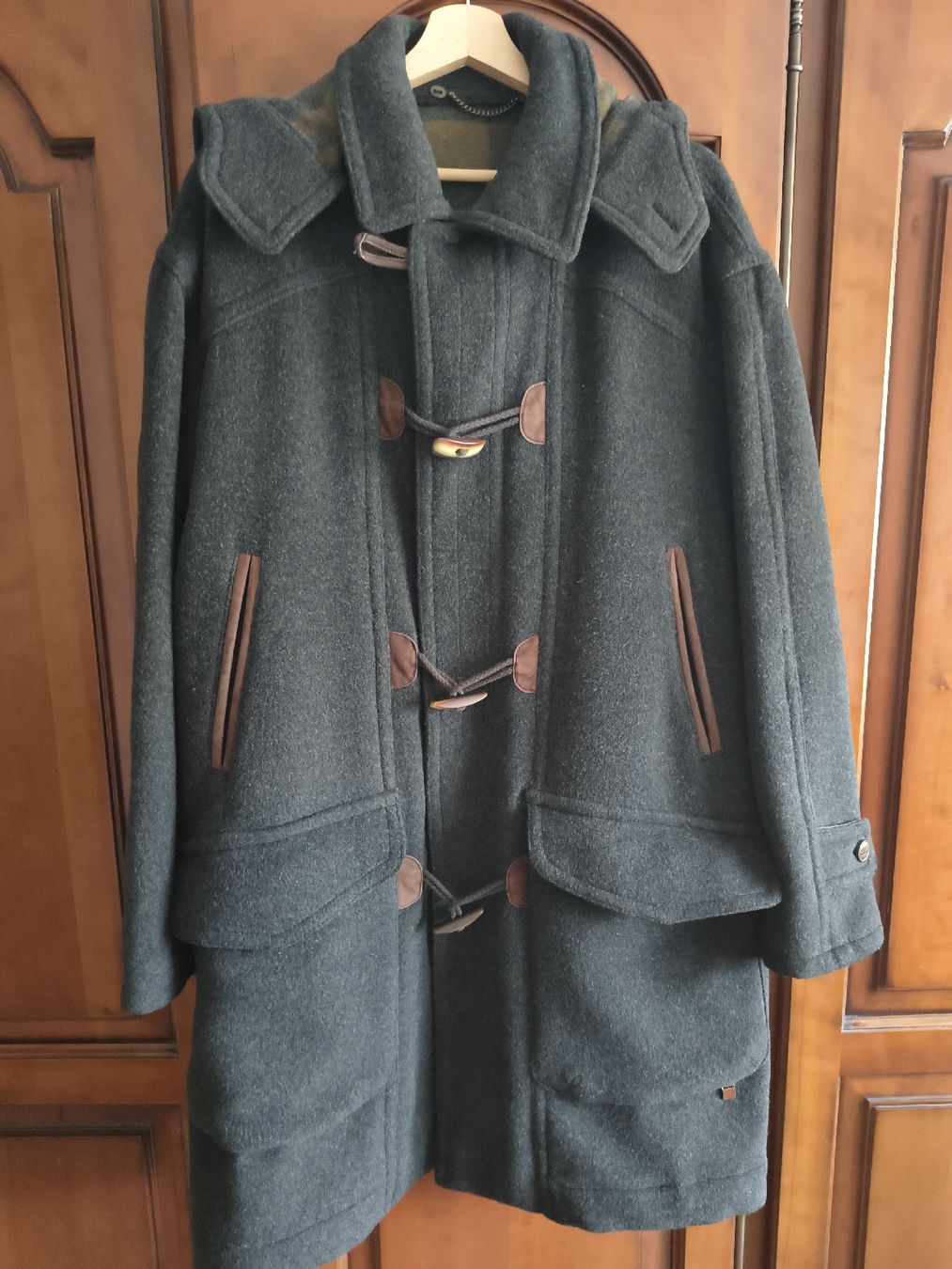 Cappotti: Warmer Herrenmantel Grösse 48 – Usato da Thun venduto da man_fg9v