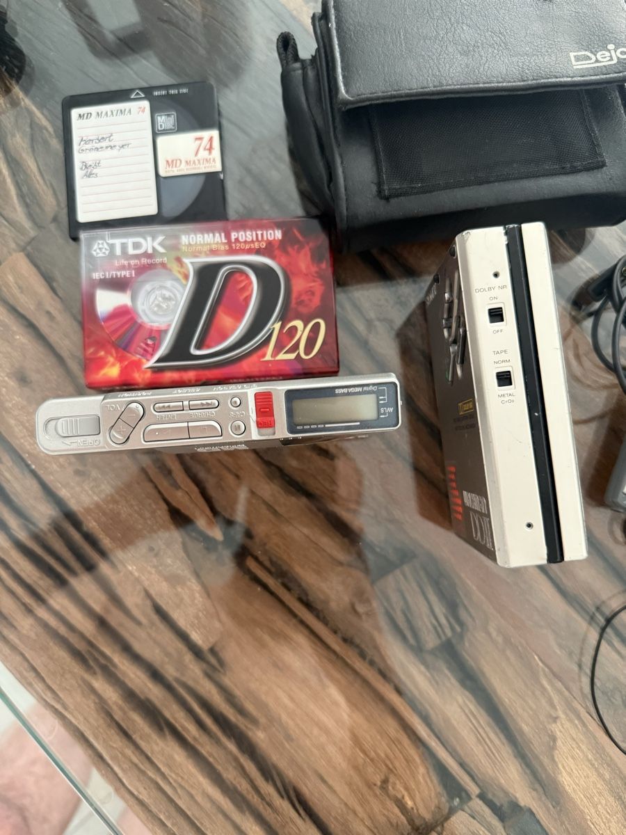 Sony Tragbarer Mediaplayer: Sony Walkman DD2 / Sony Walkman MD Set – Defekt aus Rothrist von jr_returns 4