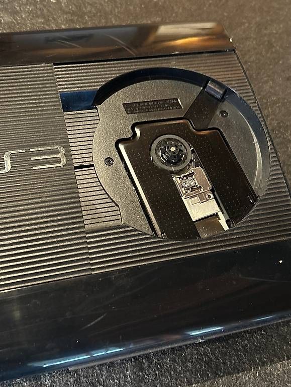 Konsolen: PS3 schwarz – Gebraucht aus Rickenbach SZ von Piri110 1
