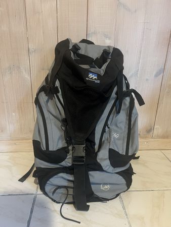 Sac à dos Quechua Forclaz 60 L