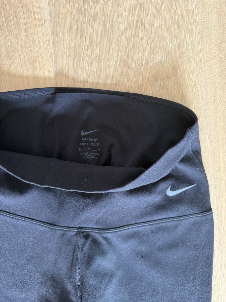 Nike Leggings: Nike - flare leggins – Neuf (Voir description) à Zürich par jul_5t9s 3