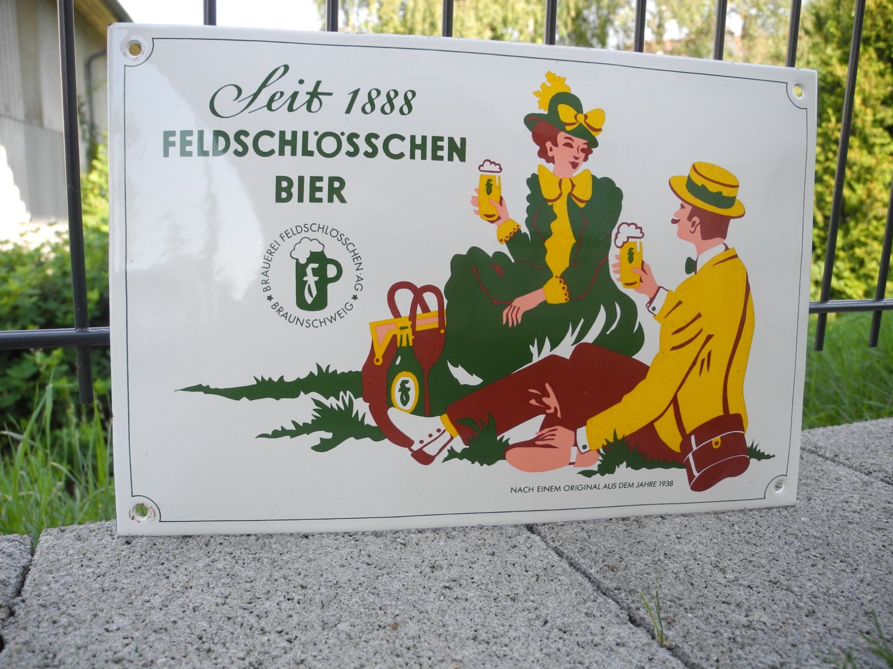 Feldschlösschen Schilder: FELDSCHLÖSSCHEN EMAILSCHILD – Gebraucht aus Reinach AG von Huckleberrysix 2