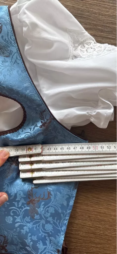 Costumi: Dirndl Bergweiss 40 mit Bluse – Nuovo (secondo la descrizione) da Rapperswil SG venduto da ale_xg9f 6