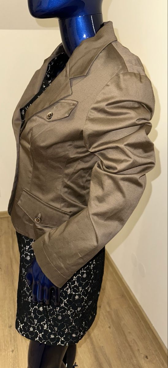 Roccobarocco Giacche: ROCCOBAROCCO BLAZER GR. 36 neuwertig – Nuovo (secondo la descrizione) da Unteraegeri venduto da MH203 4