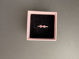 Pandora bague noeud rose 