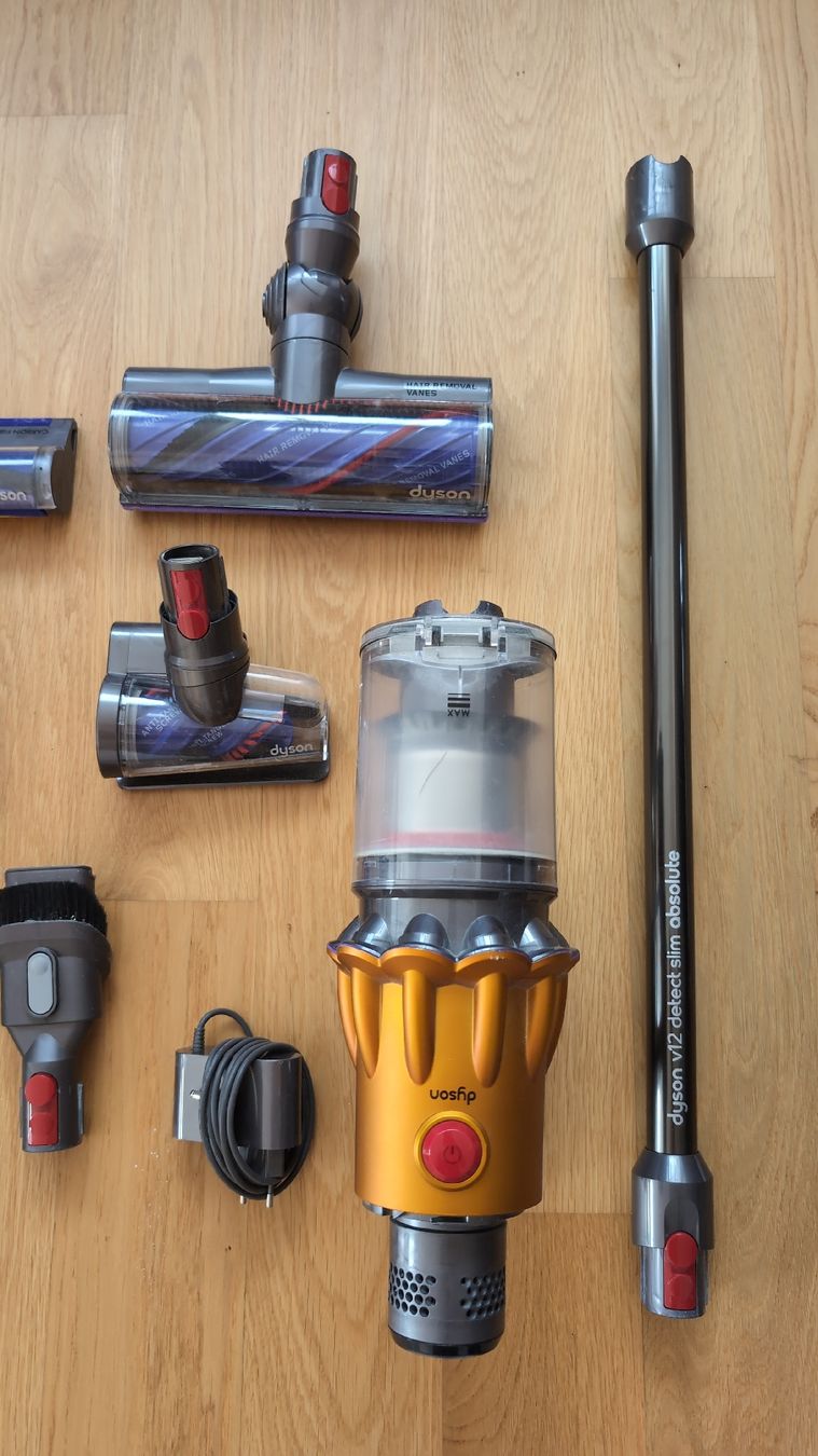 Dyson Aspirapolveri & Accessori: Dyson V12 Detect Slim Absolute Staubsauger gebraucht – Difettoso da Hasle LU venduto da _Juley_ 2