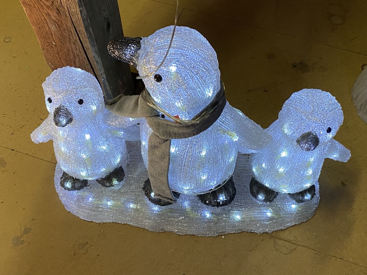 Tutte le decorazioni: Pinguine 3er Set beleuchtet  – Usato da Zürich venduto da Ethno1 1