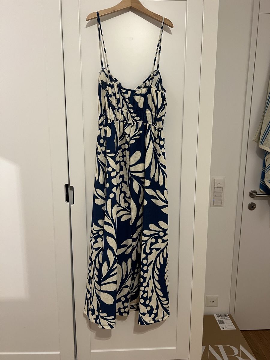 H&M Kleider: blau/weisses langes Sommerkleid – Gebraucht aus Erlenbach von paulina.rad 1