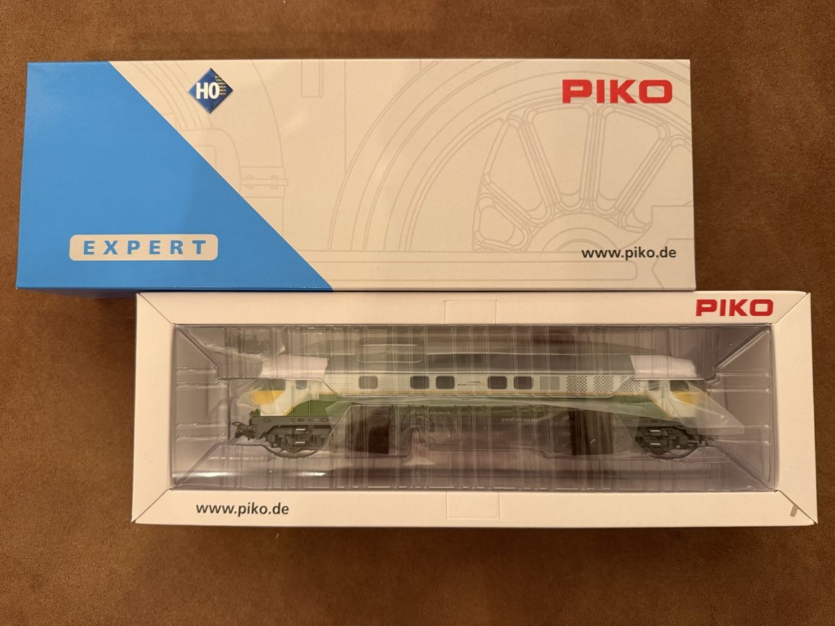 Piko Trains électriques: PIKO GYSEV MAV FABRIKNEU – Neuf avec emballage d'origine à Zürich par Volanbusz