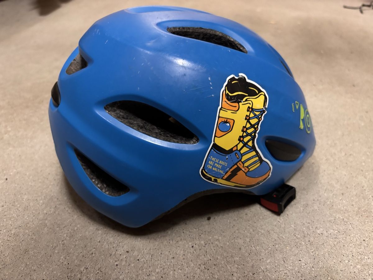 Giro Caschi: Kinderhelm blau Giro Kinder 3-4 Jahre – Usato da Zürich venduto da vendotodito 1