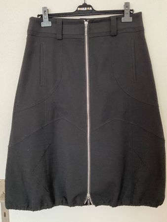 E & C raffinierter Rock Gr 42 schwarz, mit Taschen