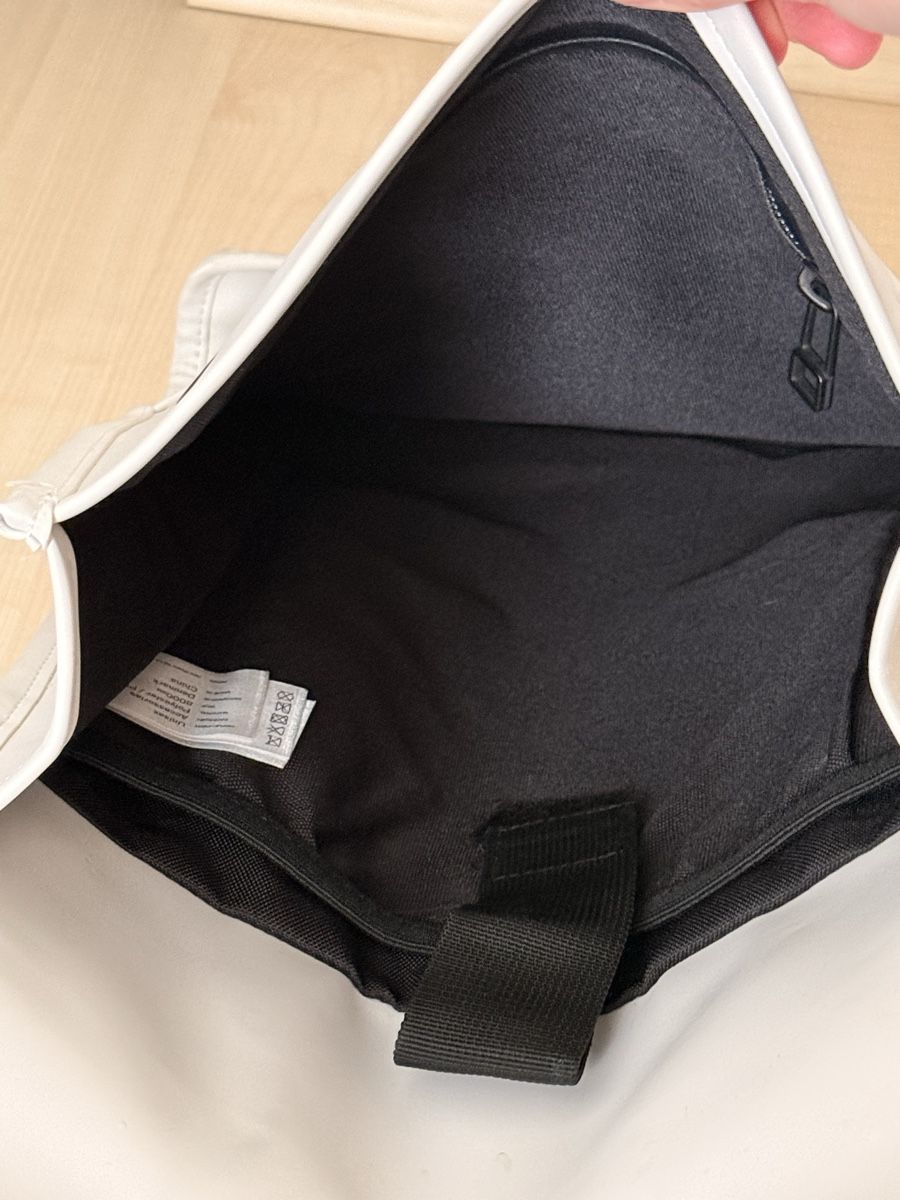 Rains Zaini: Weisser Rains Rucksack – Usato da Neerach venduto da lar_tkp2 4