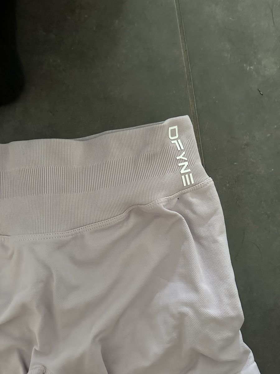 DFYNE Leggings: DFYNE Sport Leggings – Nuovo (secondo la descrizione) da Basel venduto da pau_s6pv 1