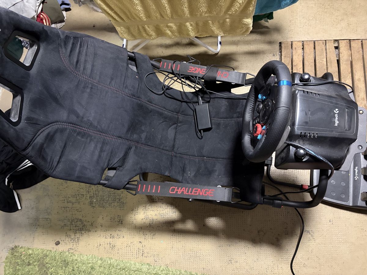 Logitech Controller: Logitech G29 Driving Force mit Sitz Challenge 59 – Usato da Allschwil venduto da TomasUchiha 2