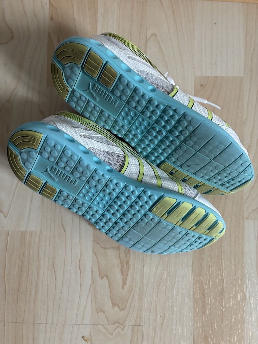 Puma Scarpe per ragazzi: Puma Hallenschuhe – Usato da Biel/Bienne venduto da L.Guggisberg 1