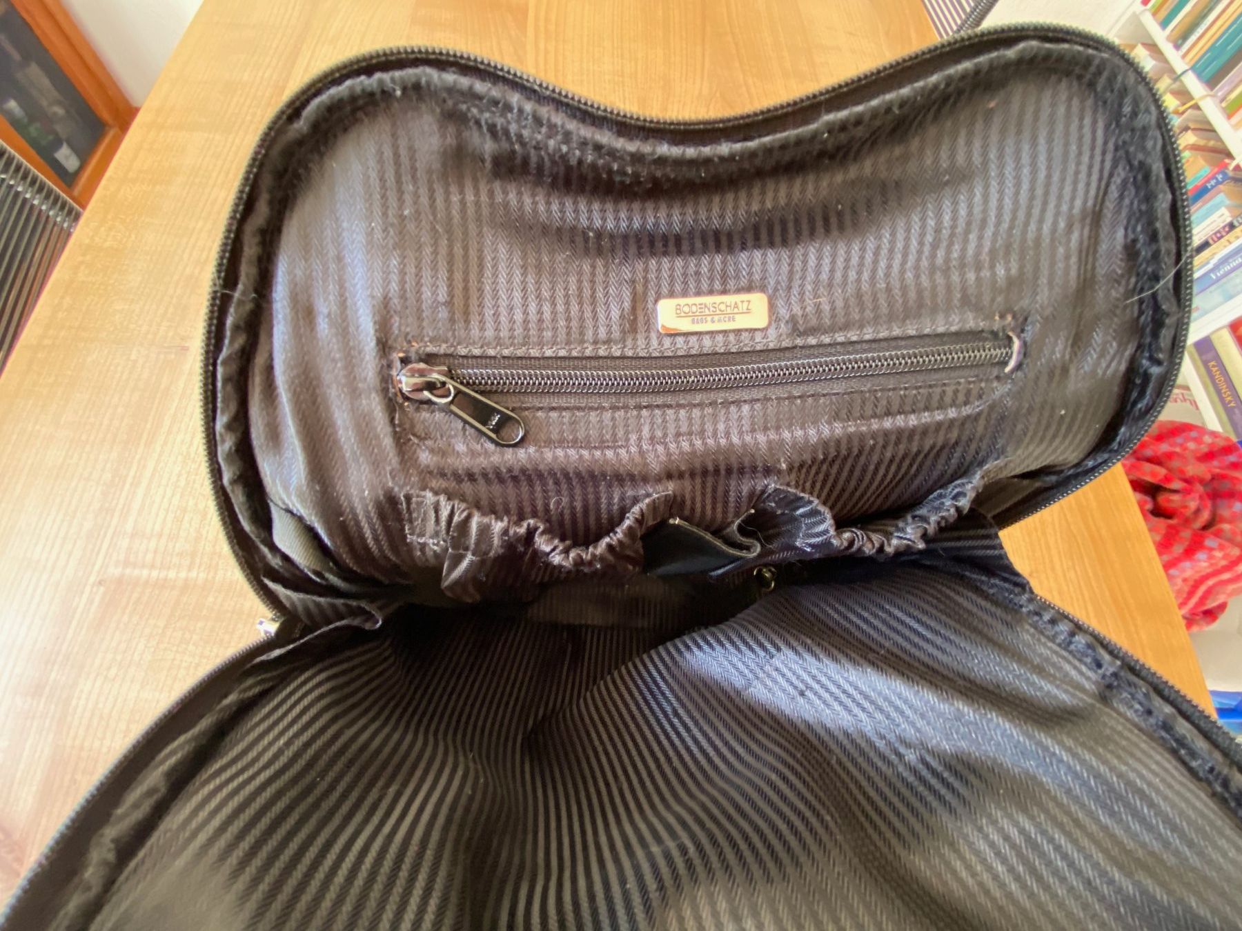 Borse da donna: Damentasche/Rucksack 'Bodenschatz' – Usato da Winterthur venduto da brbrtt2 3