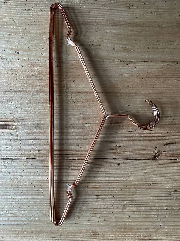 Kleiderbügel: Kleiderbügel aus Rosegold – Gebraucht aus Basel von mat_nj5b