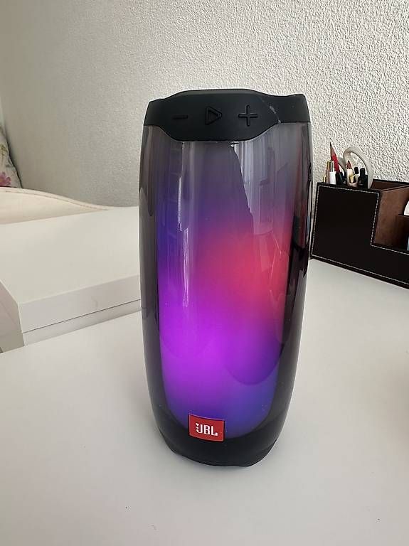 Casse acustiche: JBL Puls 4 waterproof soundbox – Usato da Spreitenbach venduto da Sabrina.dc