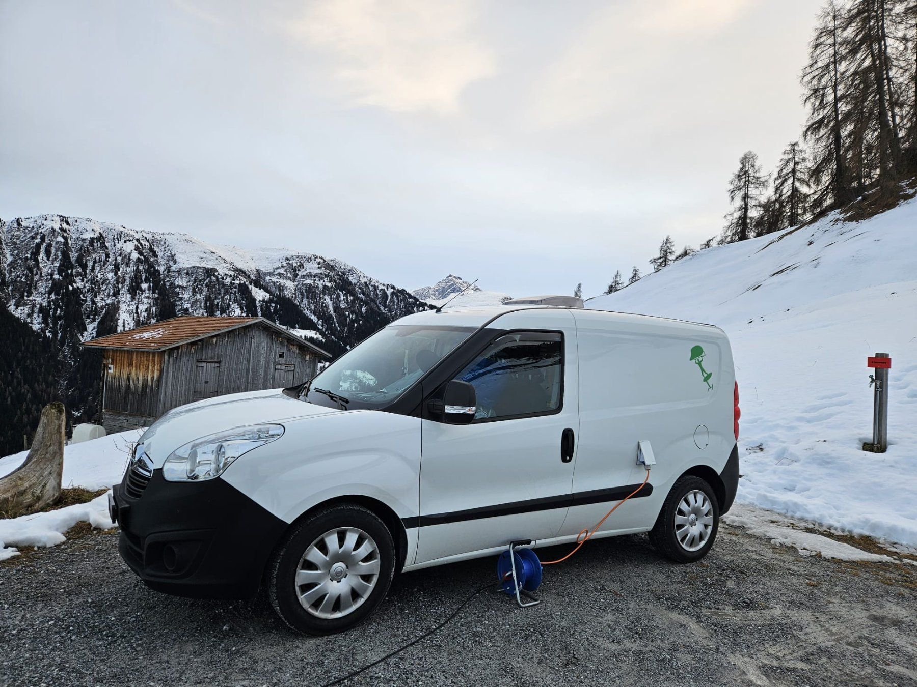Opel Veicoli da campeggio: Microcamper Opel Combo – Usato da Bubikon venduto da Aurora3000