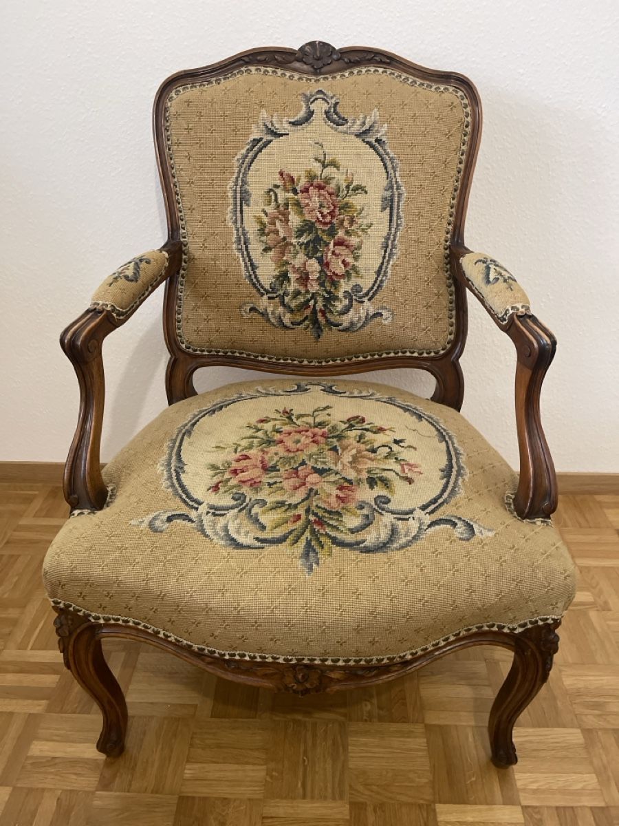 Poltrone: Antiker Sessel / Stuhl mit Armlehne – Usato da dietikon venduto da fernando011