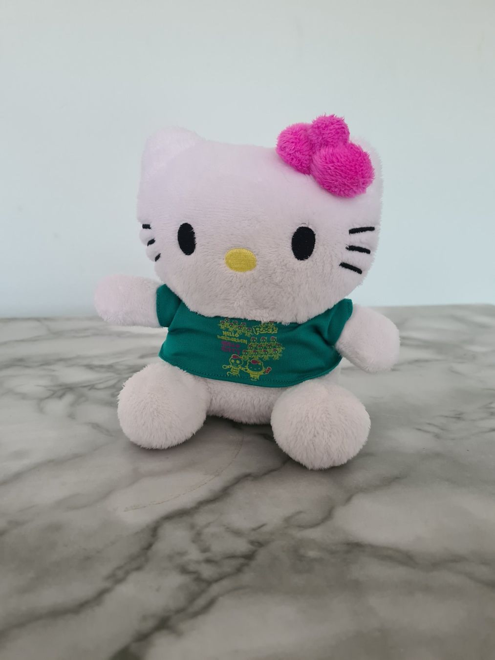 Hello Kitty Giocattoli: Hello Kitty Kätzchen Plüsch weiss 15 cm gross – Usato da Winterthur venduto da bibummi 5