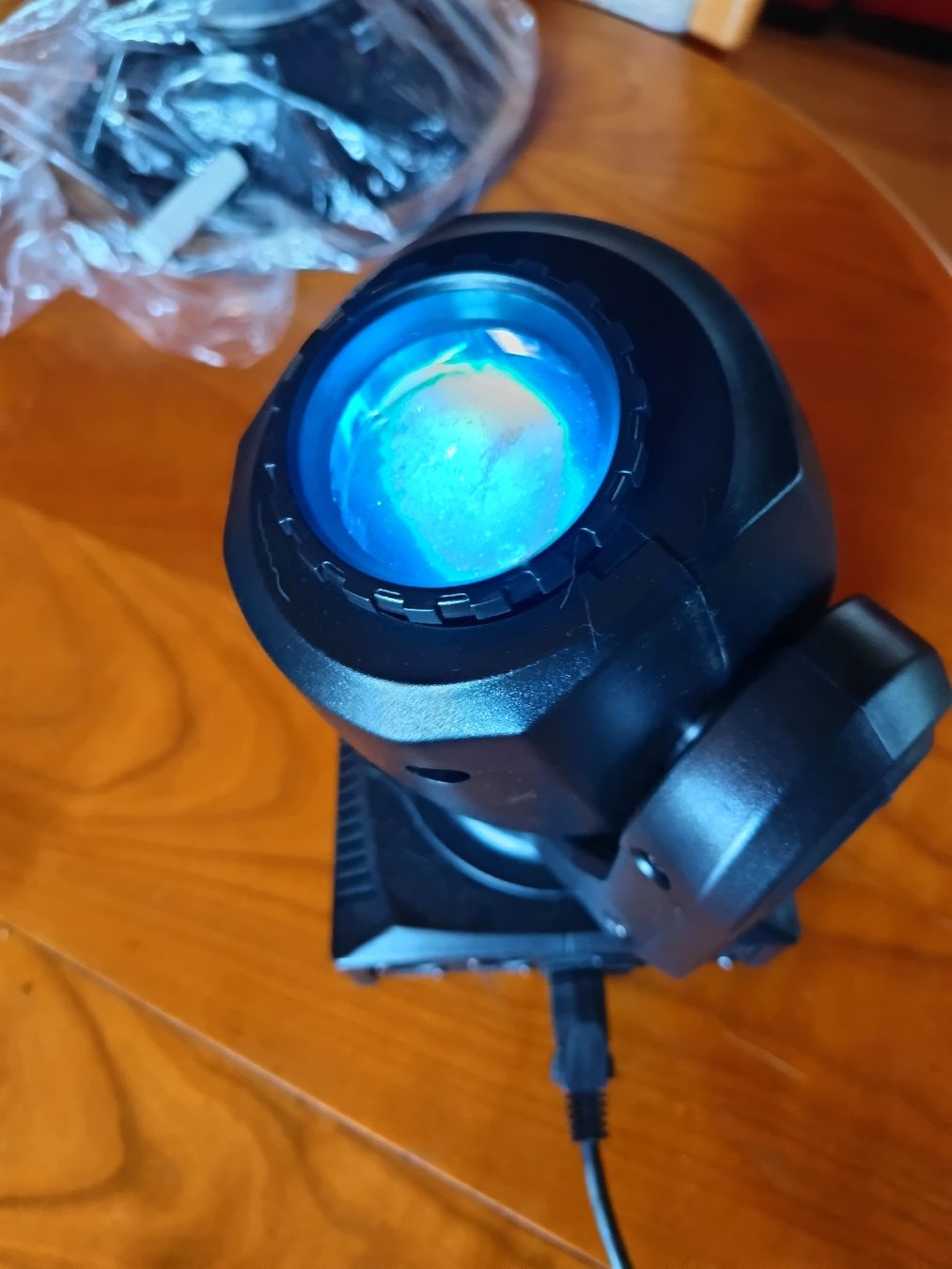 Lampade: U'King Mini LED Spot Moving Head Light mit Halterung – Nuovo (secondo la descrizione) da Balterswil venduto da jean0502 1