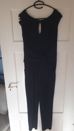 Eleganter Jumpsuit, Gr. 36
