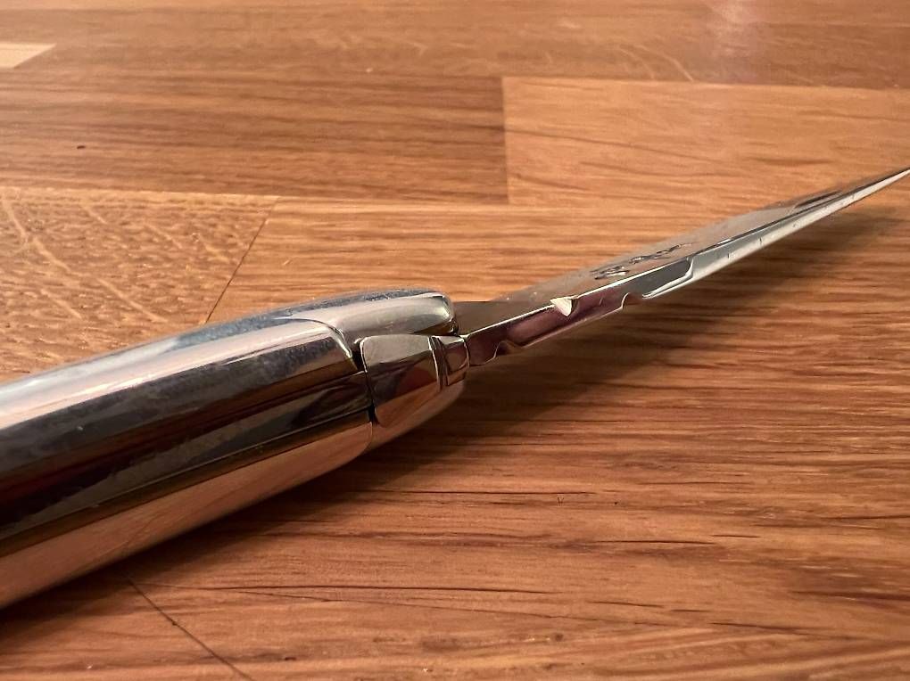 Laguiole Taschenmesser: Couteau Laguiole Pliant Philippe Starck - forge laguiole – Neu (gemäss Beschreibung) aus Bursins von Oldtimer_CH 2