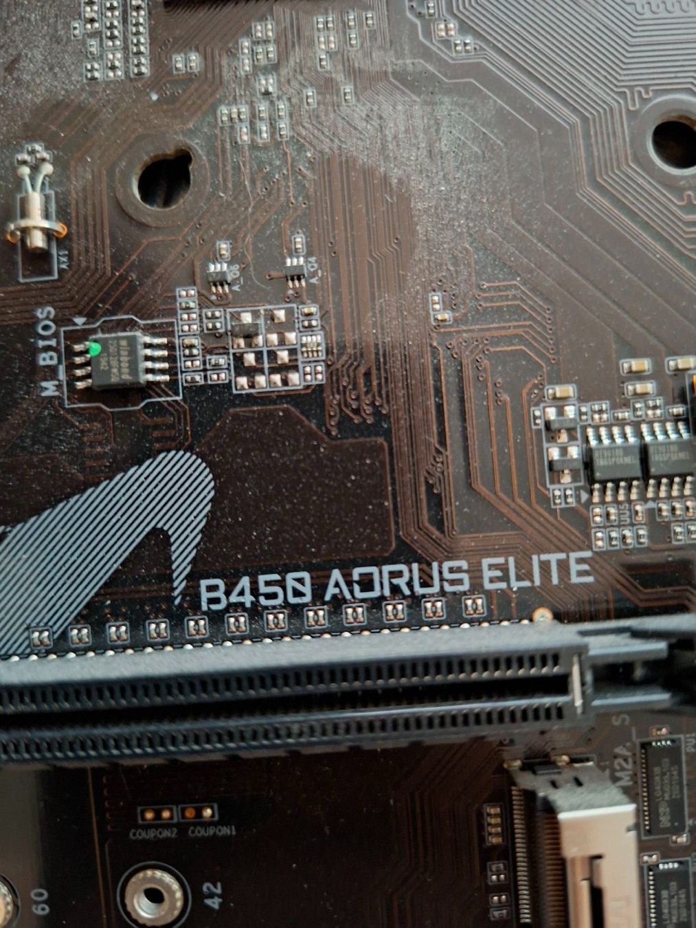 Gigabyte Mainboards: Gigabyte b450 elite mit ryzen 5 2600 – Gebraucht aus Münchenstein von Gena1982 1