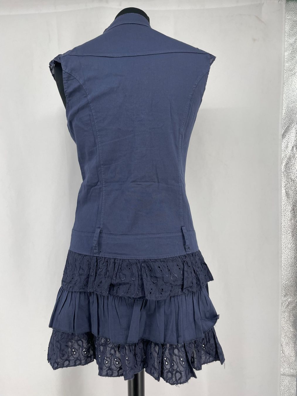 Vestiti: ROBE bleu marine avec volants – Usato da Lausanne venduto da PlusValue_Lausanne 2