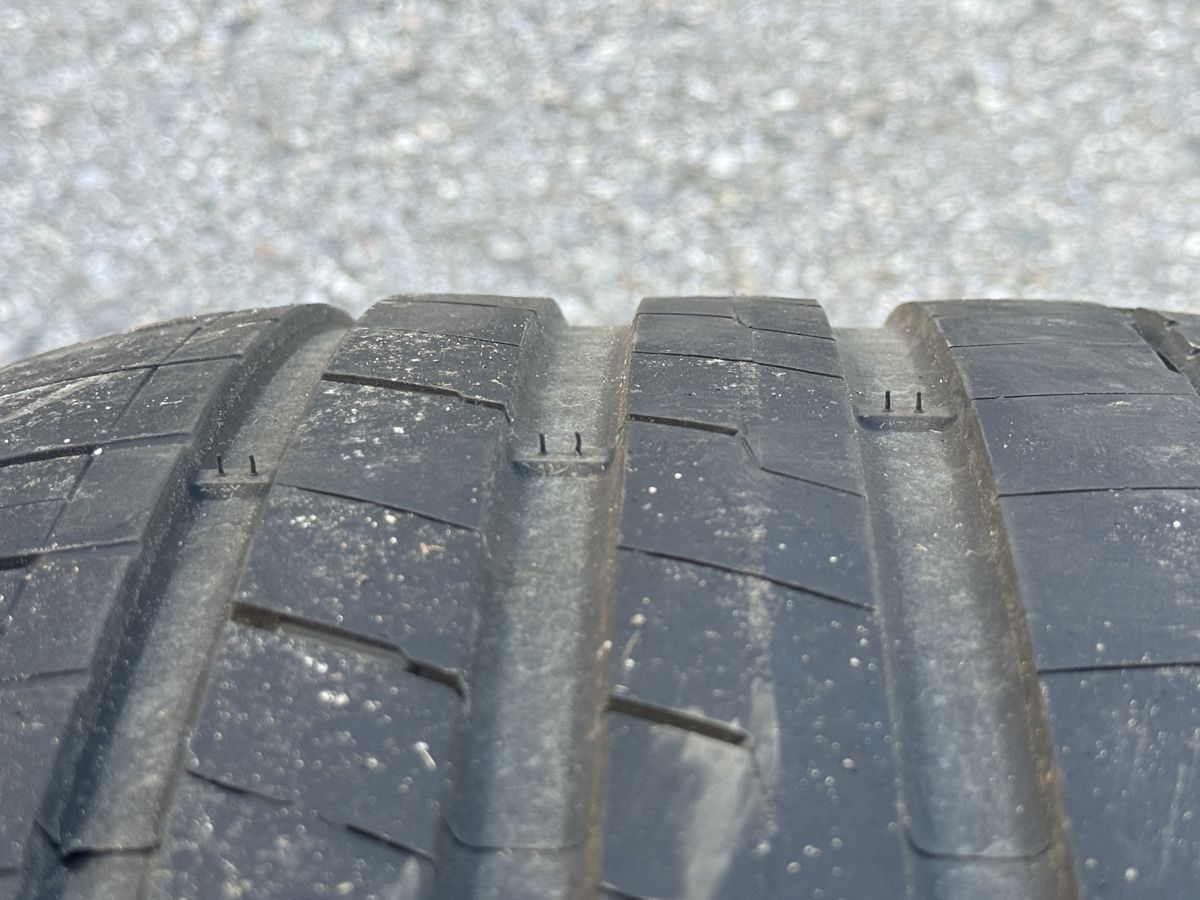 Tutti pezzi di ricambio auto: 275 40 22 Hankook Sommerpneu – Usato da Teufen AR venduto da mer4.ch 5