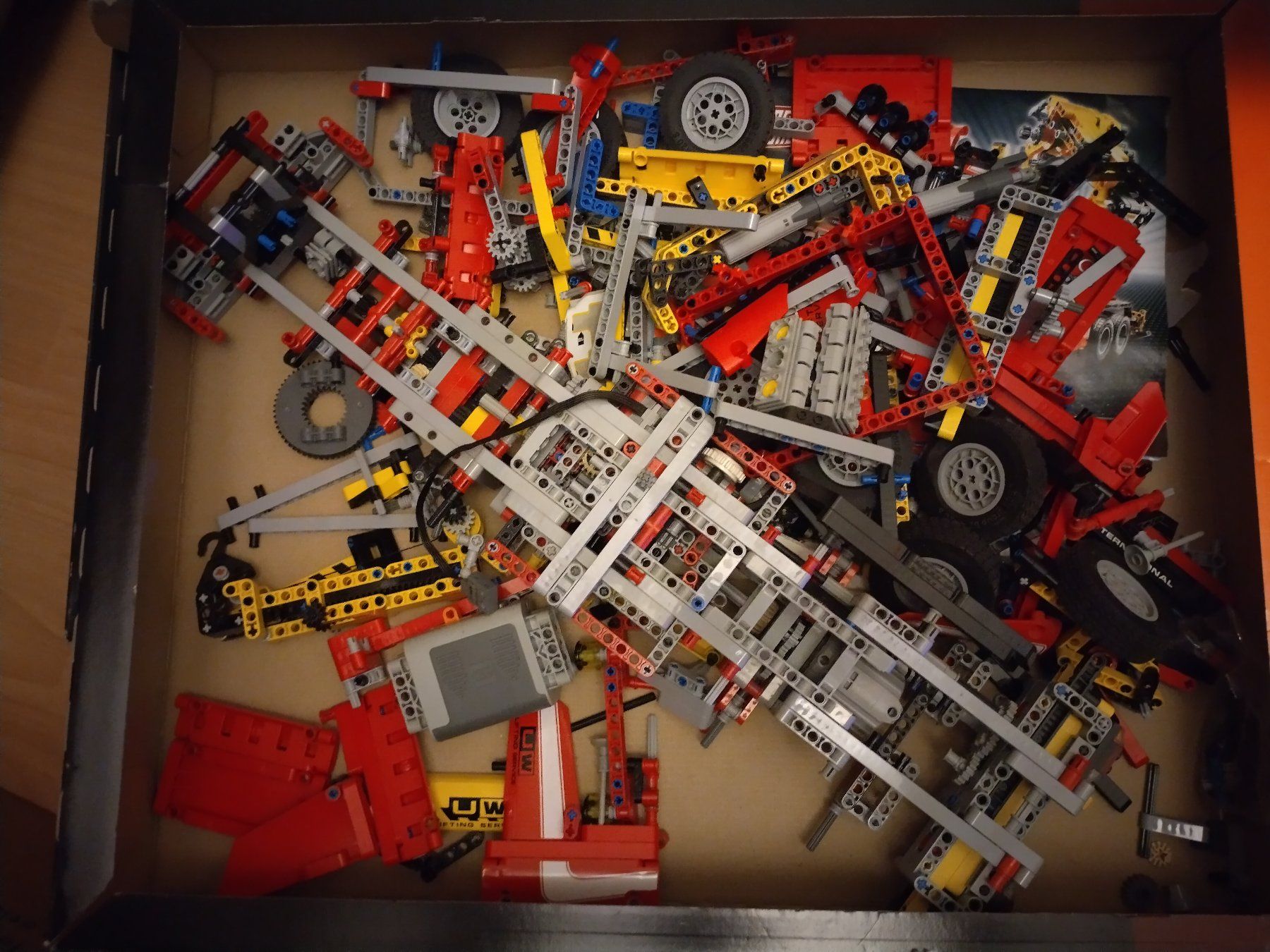 Lego Jeux de construction: Lego Technic 8258 mit Bauanleitungen und Powerfunction – D'occasion à Hausen am Albis par Adiwettstein 3