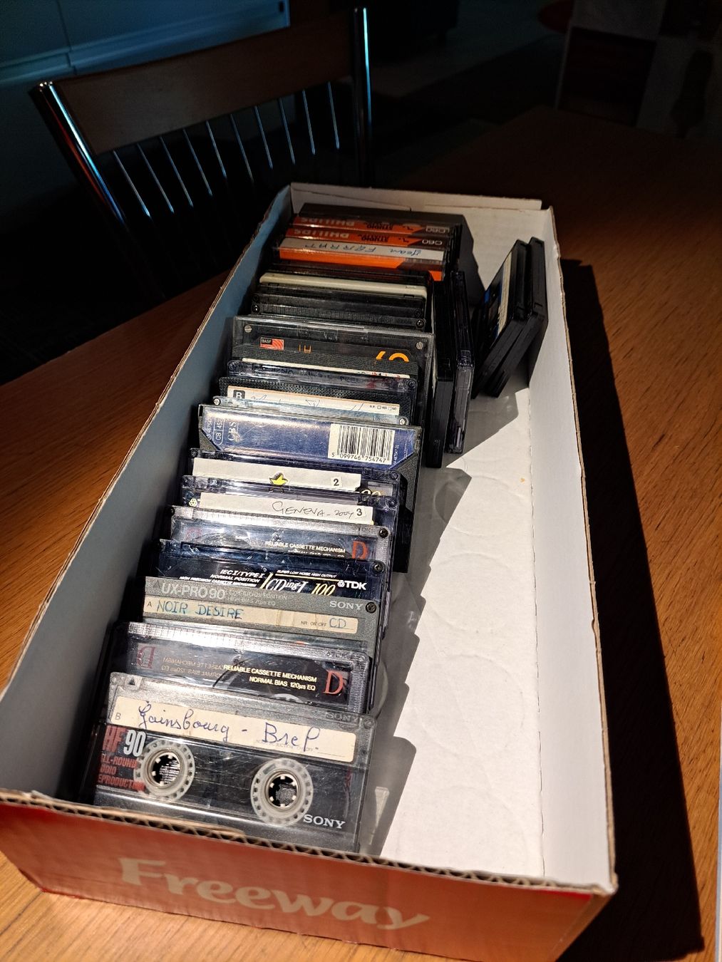 Kompaktkassetten: Lot de cassettes audio diverses – Gebraucht aus Monthey von Elfoto2007