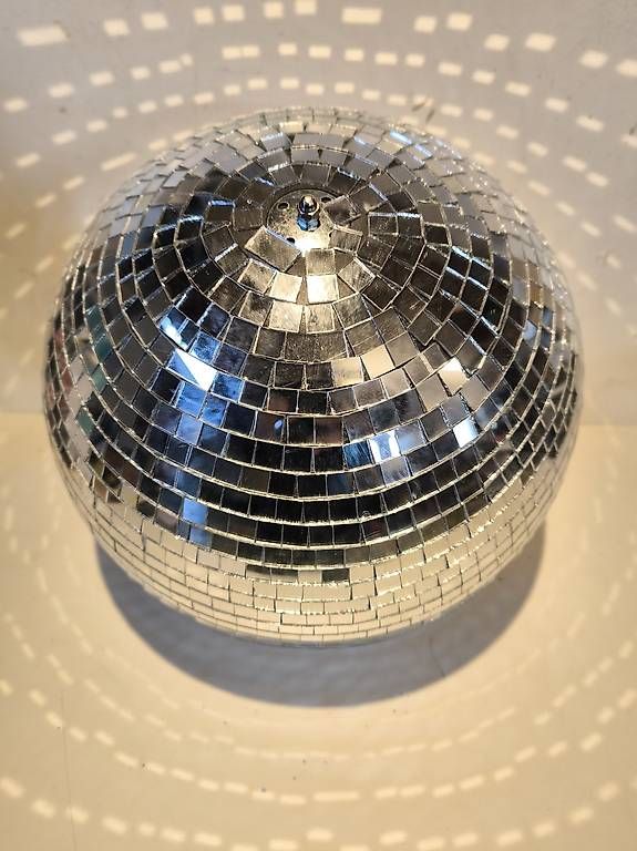 Toutes les décorations: Spiegelkugel – D'occasion à Buochs par Paedi_driver 1