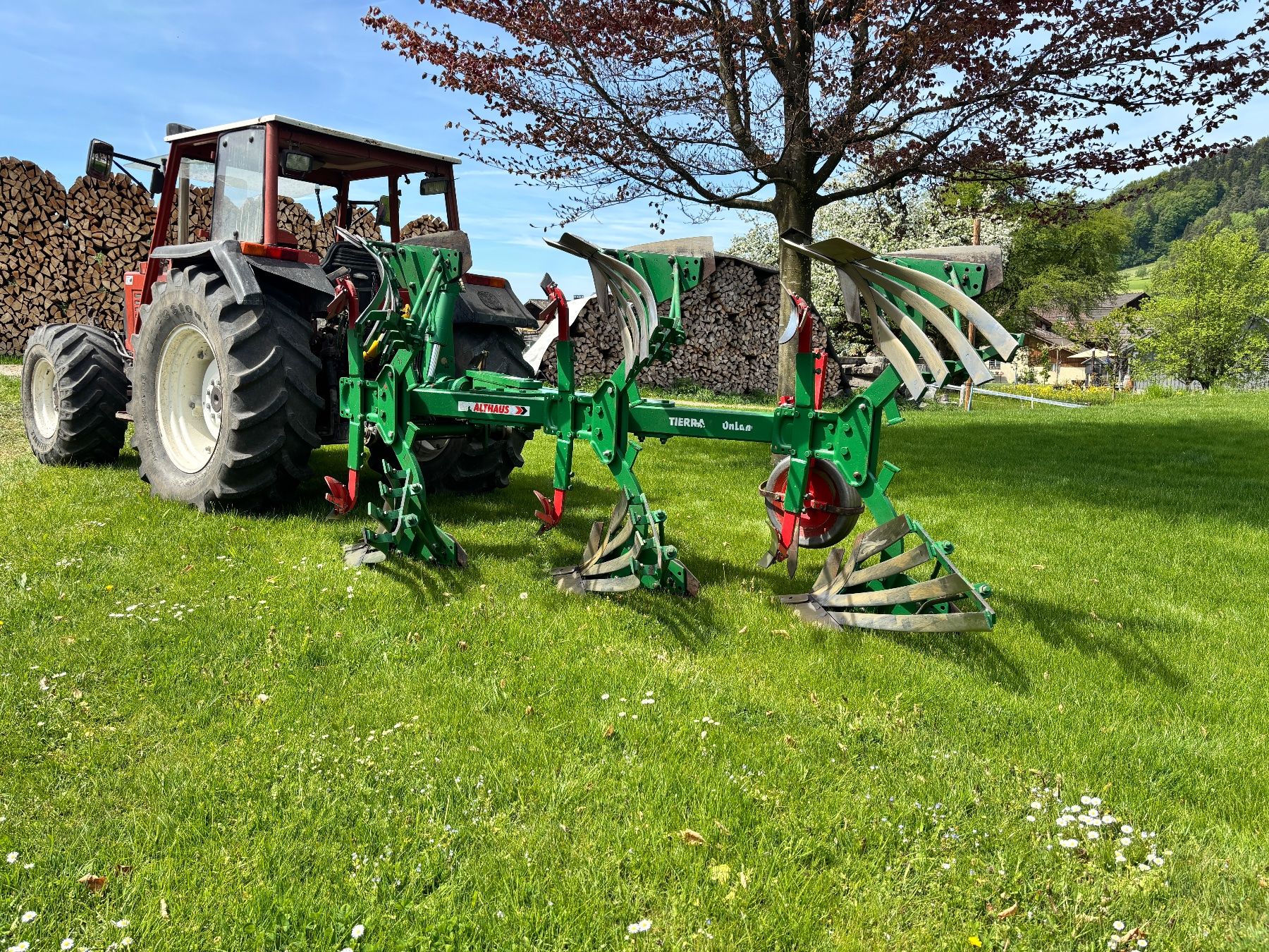 Aratri: Althaus Onland Dreischarpflug – Usato da Turbenthal venduto da Gibel68 9