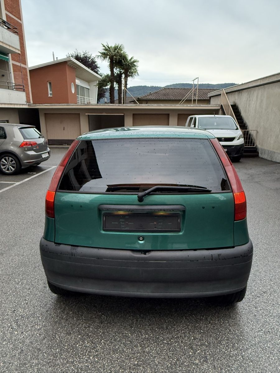 Fiat Automobili: Fiat Punto 75 SX – Usato da Chiasso venduto da she_9rhj 5