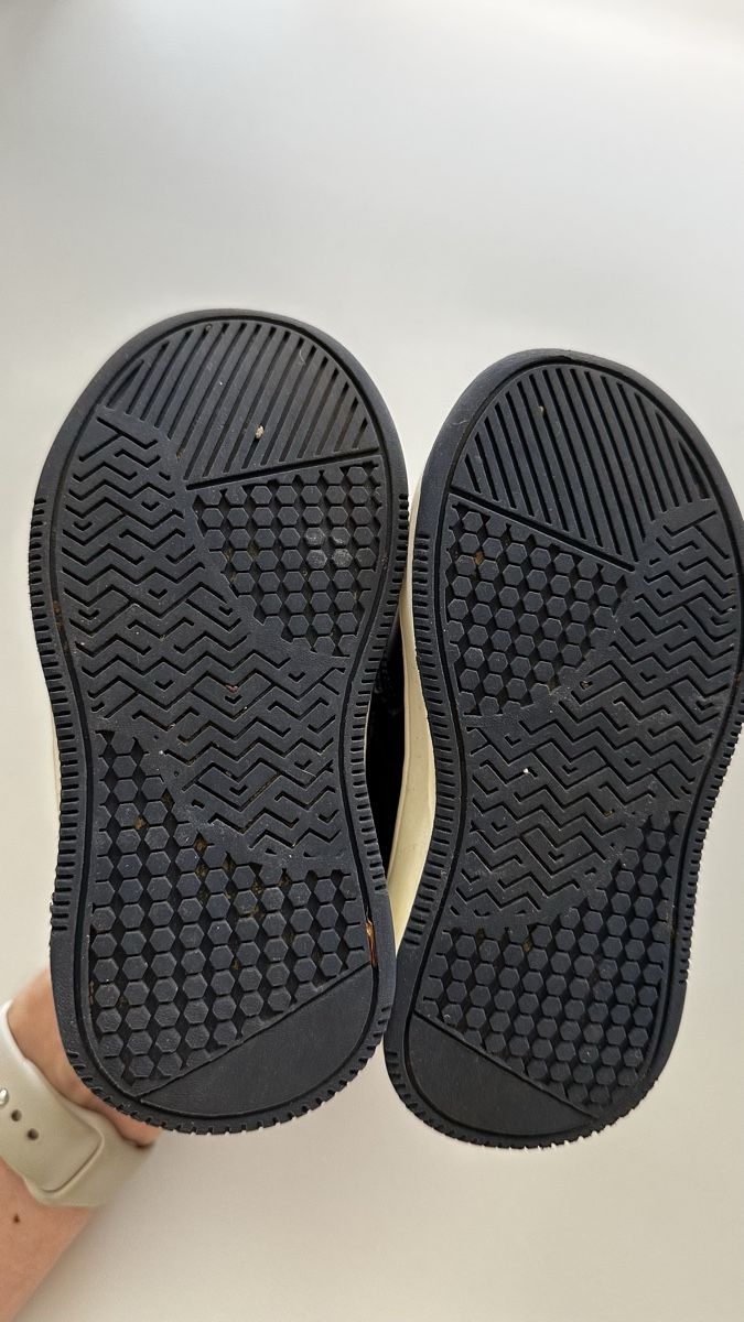 Next Scarpe da uomo: Lauflernschuh / Sneakers – Usato da Zürich venduto da KrisZH 2