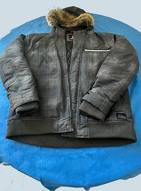 Quiksilver Giacche: Quiksilver, schöne Winterjacke, Gr. L – Usato da Viganello venduto da Aoho