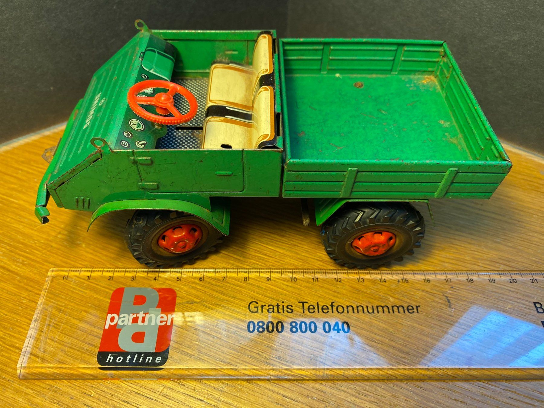 Spielzeuge: Unimog Tippco Blech – Gebraucht aus Spiez von  9