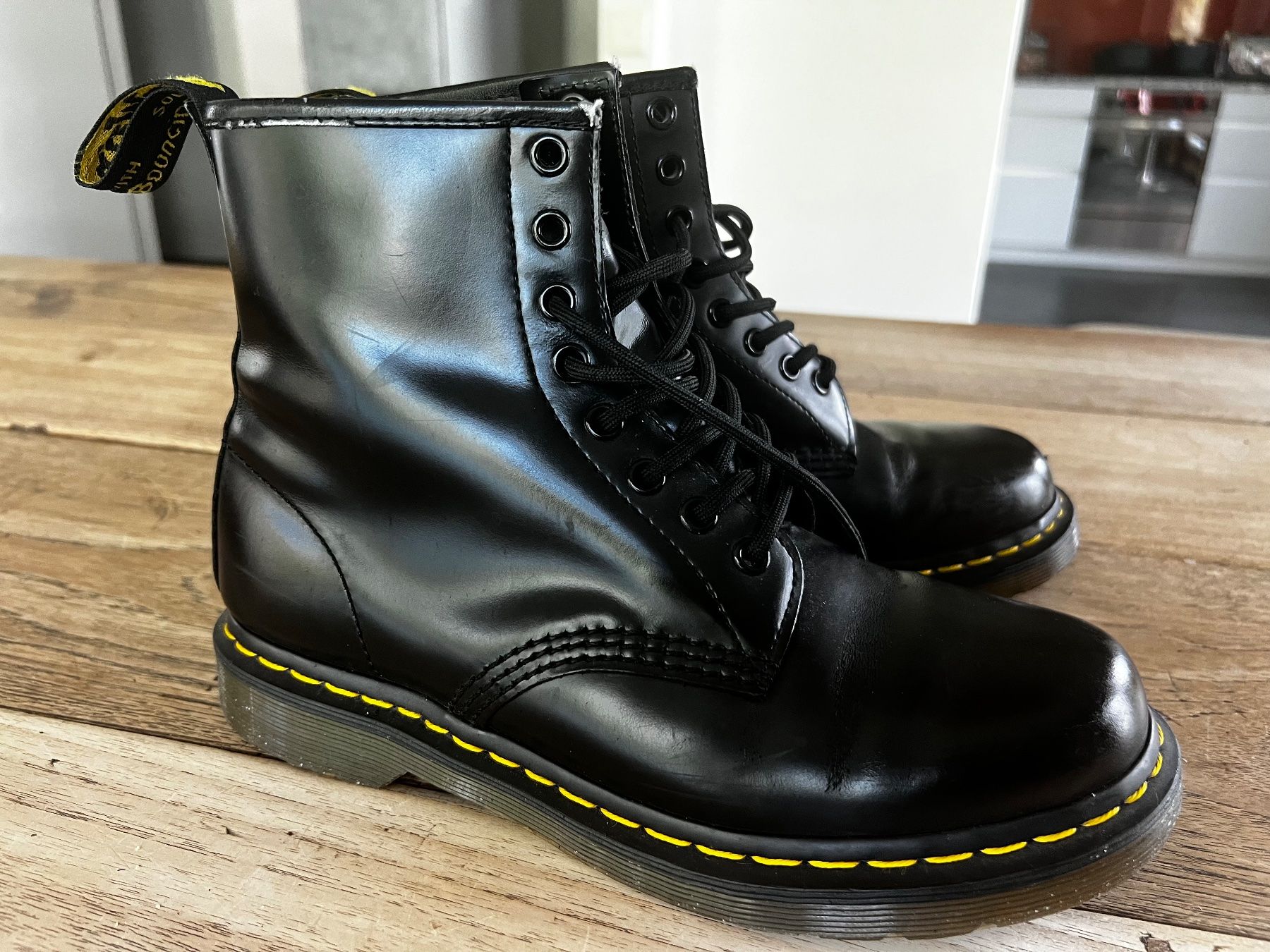 Dr. Martens Scarpe da uomo: Schwarze Dr. Martens Schuhe – Usato da Chur venduto da MarcusinChur