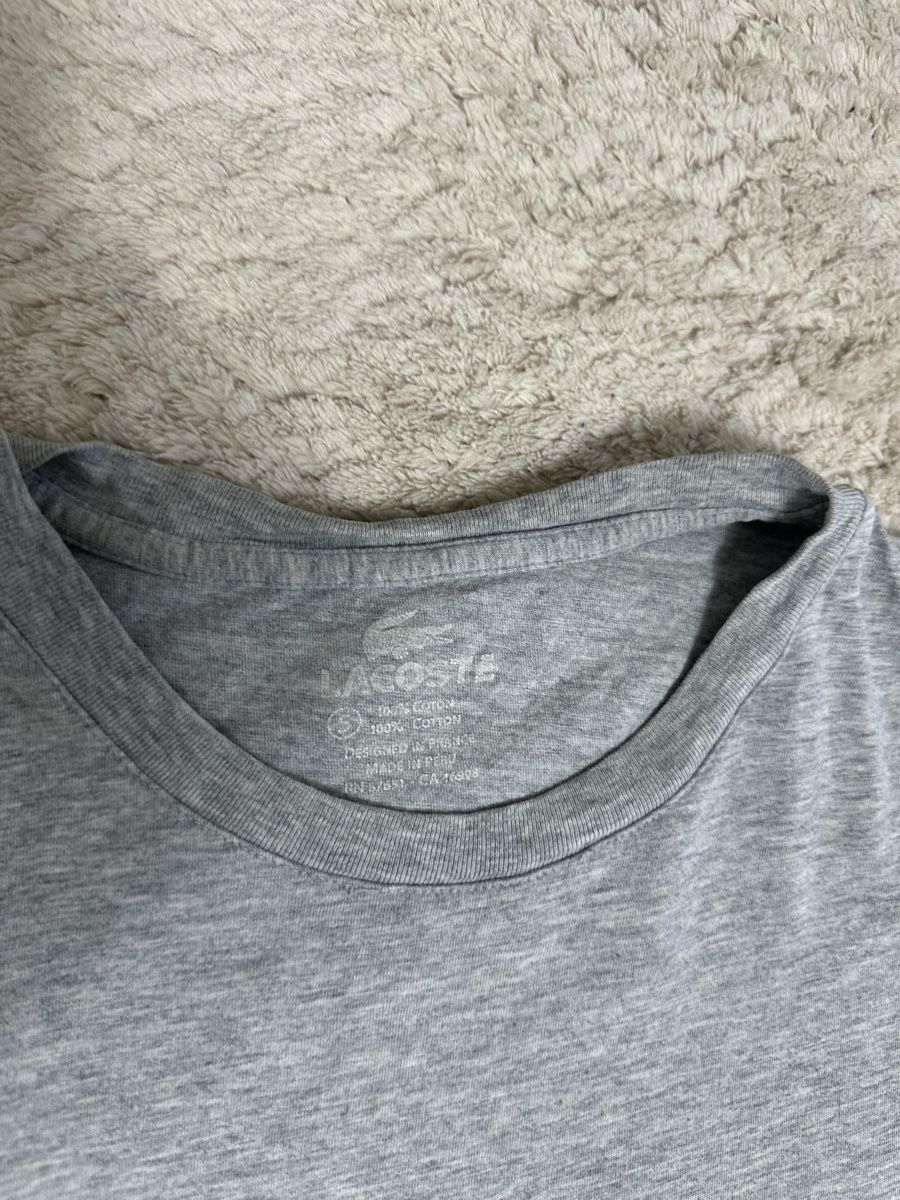 Lacoste T-shirt: T-shirt Lacoste gris - Taille S – Usato da Neuchâtel venduto da aliceguins 2