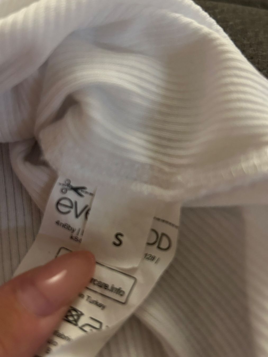 Top: Even&Odd One-Shoulder Crop Top Weiss Gr. S – Usato da Oberkulm venduto da angela_05 2
