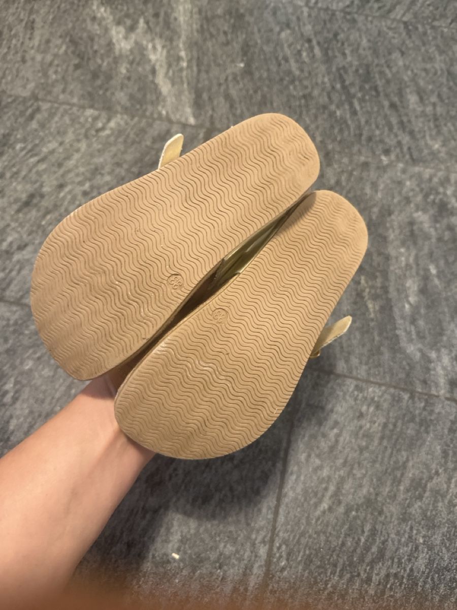 Scarpe per ragazze: Mädchen Sandalen 33 – Usato da Wädenswil venduto da dor_ddx7 1