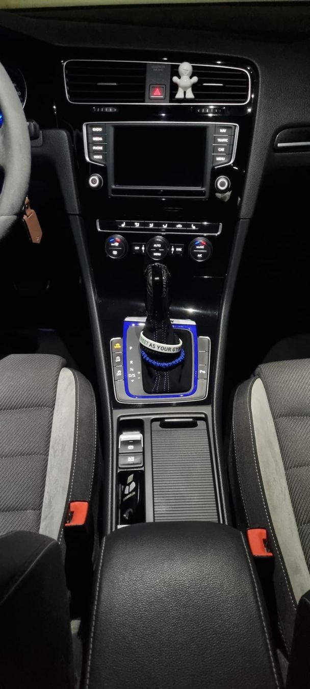 VW Autos: VW Golf 7R 4x4 ab MFK & Service – D'occasion à Busswil TG par one123 7
