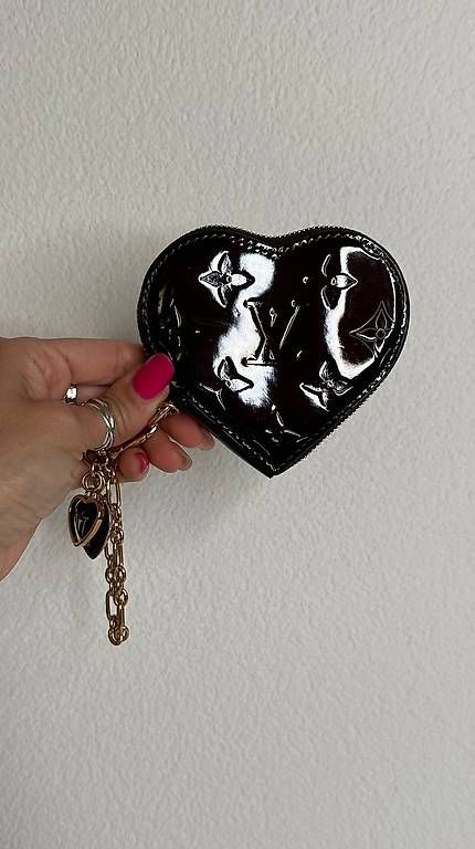 Louis Vuitton Portamonete: Louis Vuitton Vernis cuore Bordeaux originale – Usato da Sementina venduto da ren_qg8c