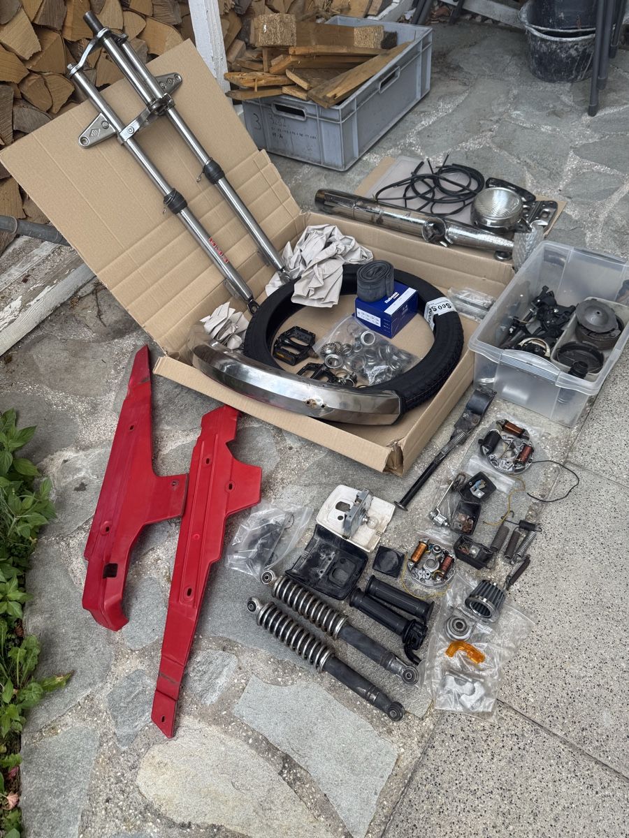 Puch Pièces pour mobylette: Puch maxi lot de pièces – D'occasion à Valeyres-sous-Rances par gegg 9