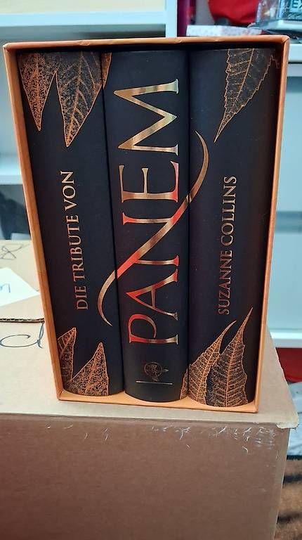 Libri: Die Tribute von Panem - Buchreihe - Suzanne Collins – Usato da Lyss venduto da Be_Rady 1