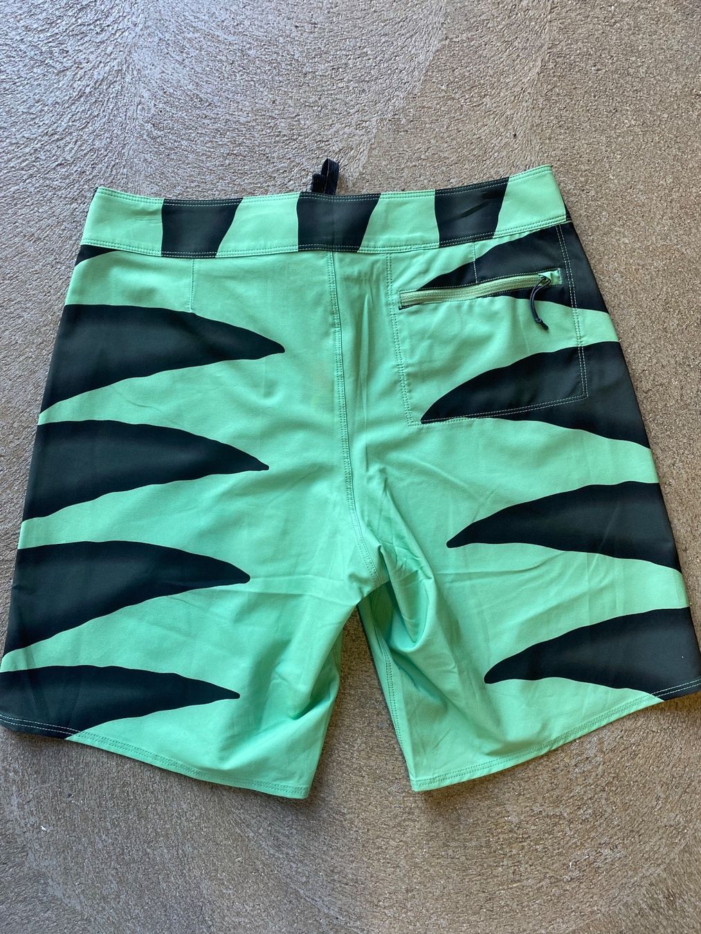Patagonia Costumi da bagno: Short de bain Patagonia Hommes Taille M – Nuovo e nell'imballaggio originale da Orbe venduto da D-stockFactory-Orbe 1
