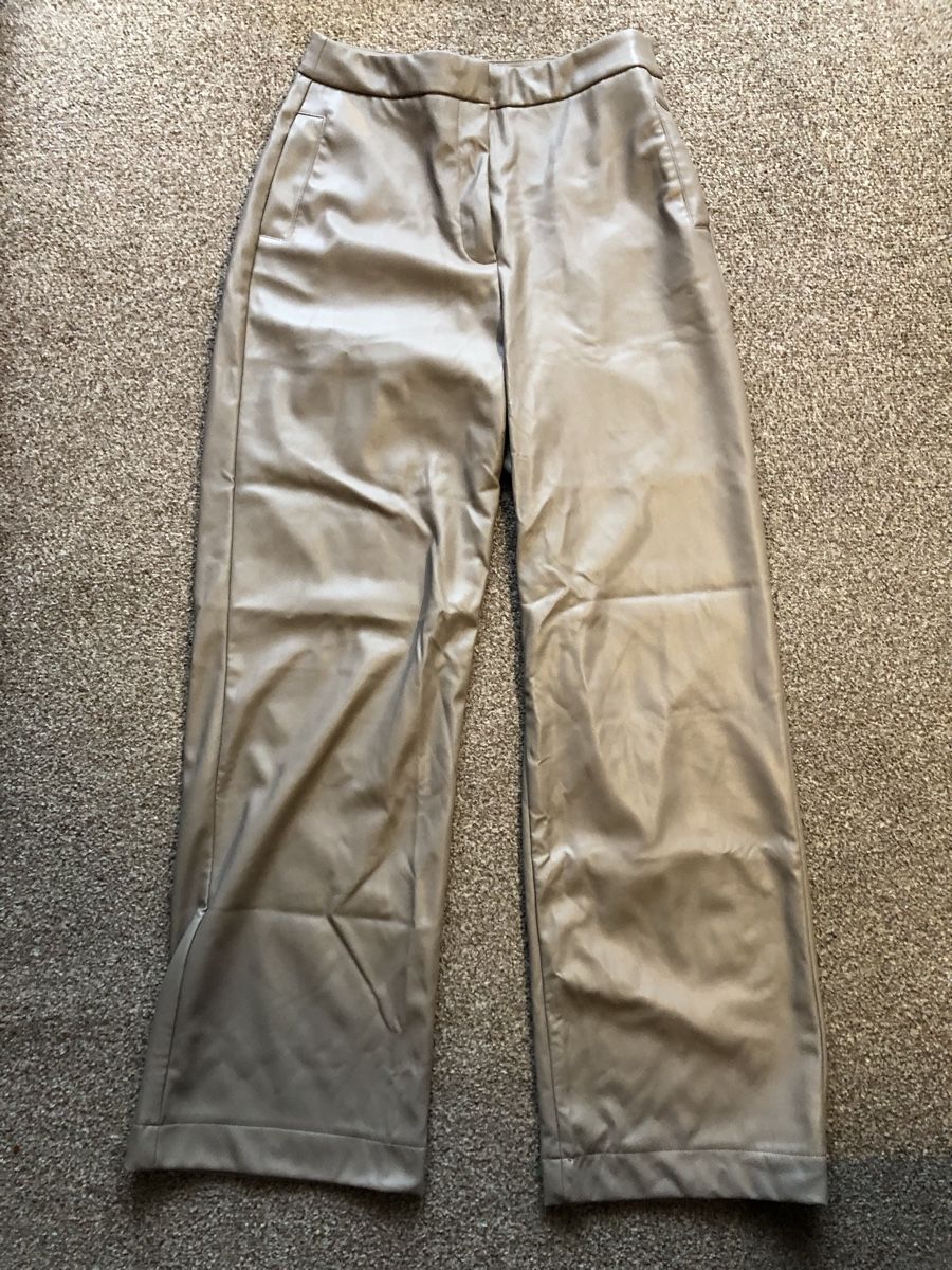 Hosen: Pantalon (similicuir) – Gebraucht aus St-Légier-Chiésaz von Athenae