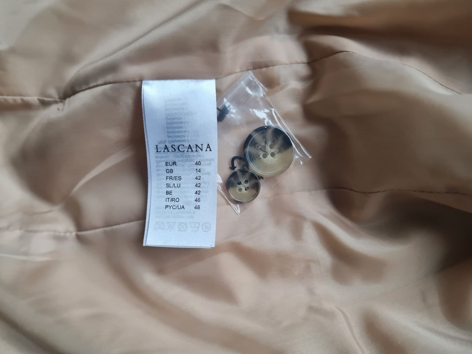 Giacche: Blazer NEU ungetragen – Nuovo (secondo la descrizione) da Schaffhausen venduto da Catboot01 2